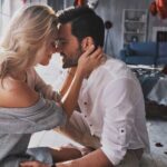 15 Signs You're a Hopeless Romantic in Love